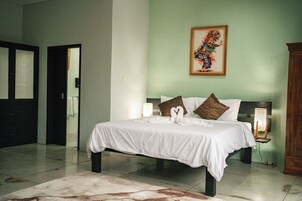 Iron/ironing board, rollaway beds, free WiFi, bed sheets