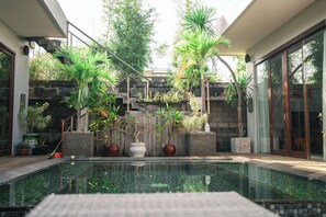 Piscine extérieure
