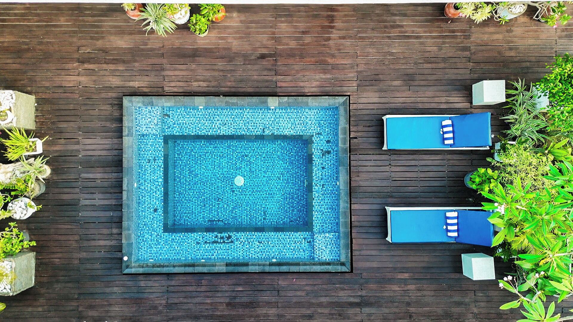 Sundeck