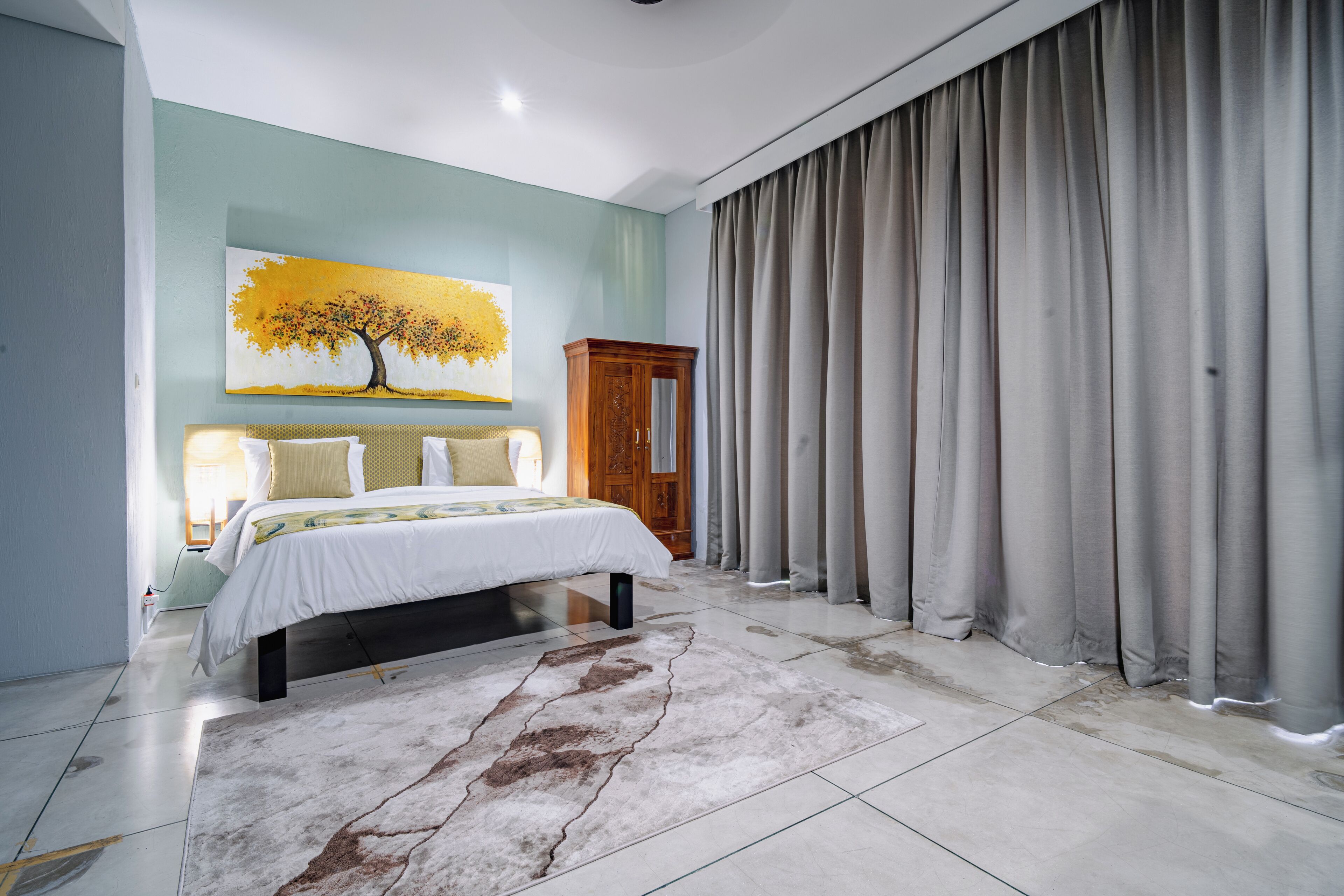 Iron/ironing board, rollaway beds, free WiFi, bed sheets