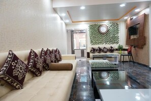 Interior - Hotel Grand Palace (Mahasi)