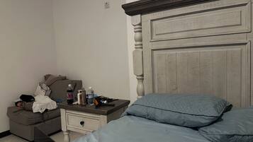 1 bedroom, in-room safe, iron/ironing board, WiFi