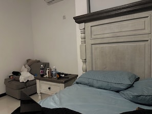 1 bedroom, in-room safe, iron/ironing board, WiFi