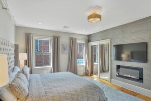 Strykejern/-brett, internettilgang og sengetøy