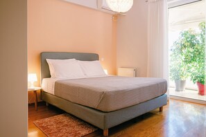 2 chambres, fer et planche à repasser, accès au Wi-Fi (inclus)