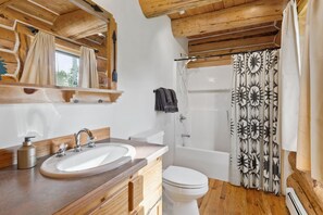 ヘアドライヤー、タオル