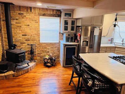 Lake Cottage Getaway