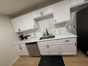 Microwave, oven, stovetop, dishwasher