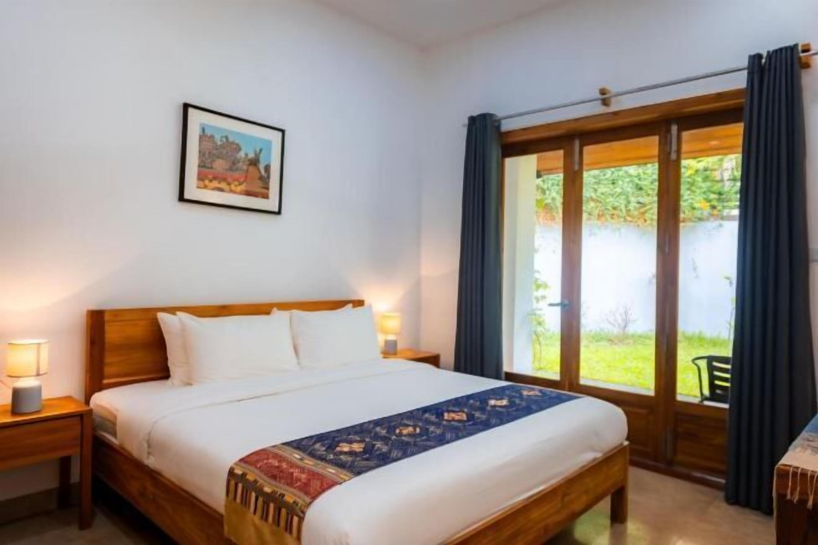 In-room safe, desk, cots/infant beds, free WiFi