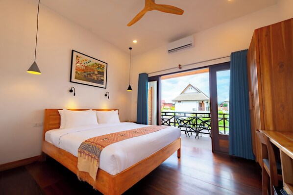 Deluxe Double or Twin Room, Balcony, Garden View | In-room safe, desk, free WiFi