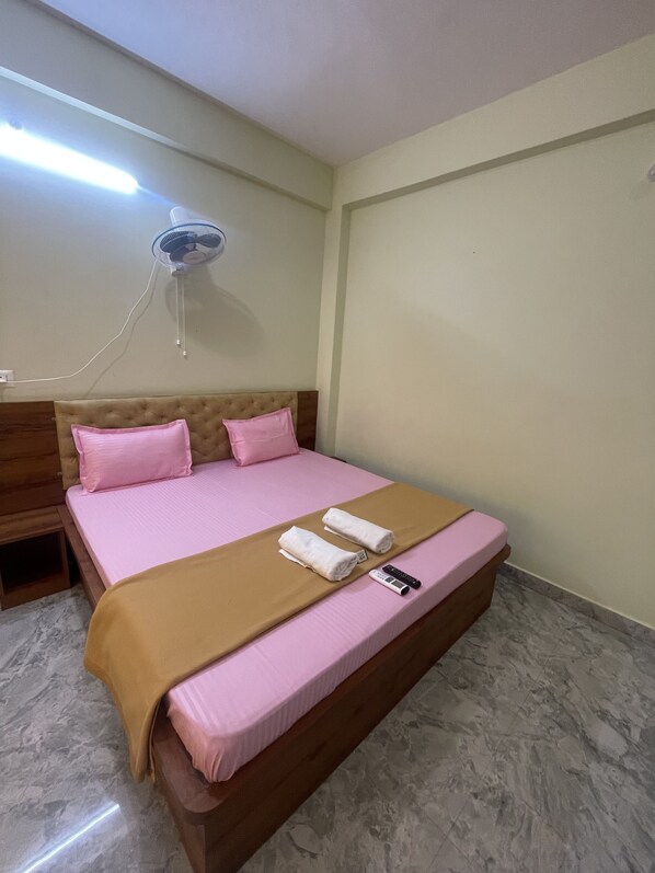 Single Room | Bathroom