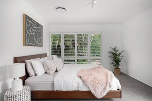 3 室のベッドルーム、アイロン / アイロン台、WiFi、ベッドシーツ