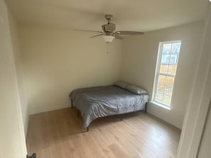 4 bedrooms, WiFi, bed sheets