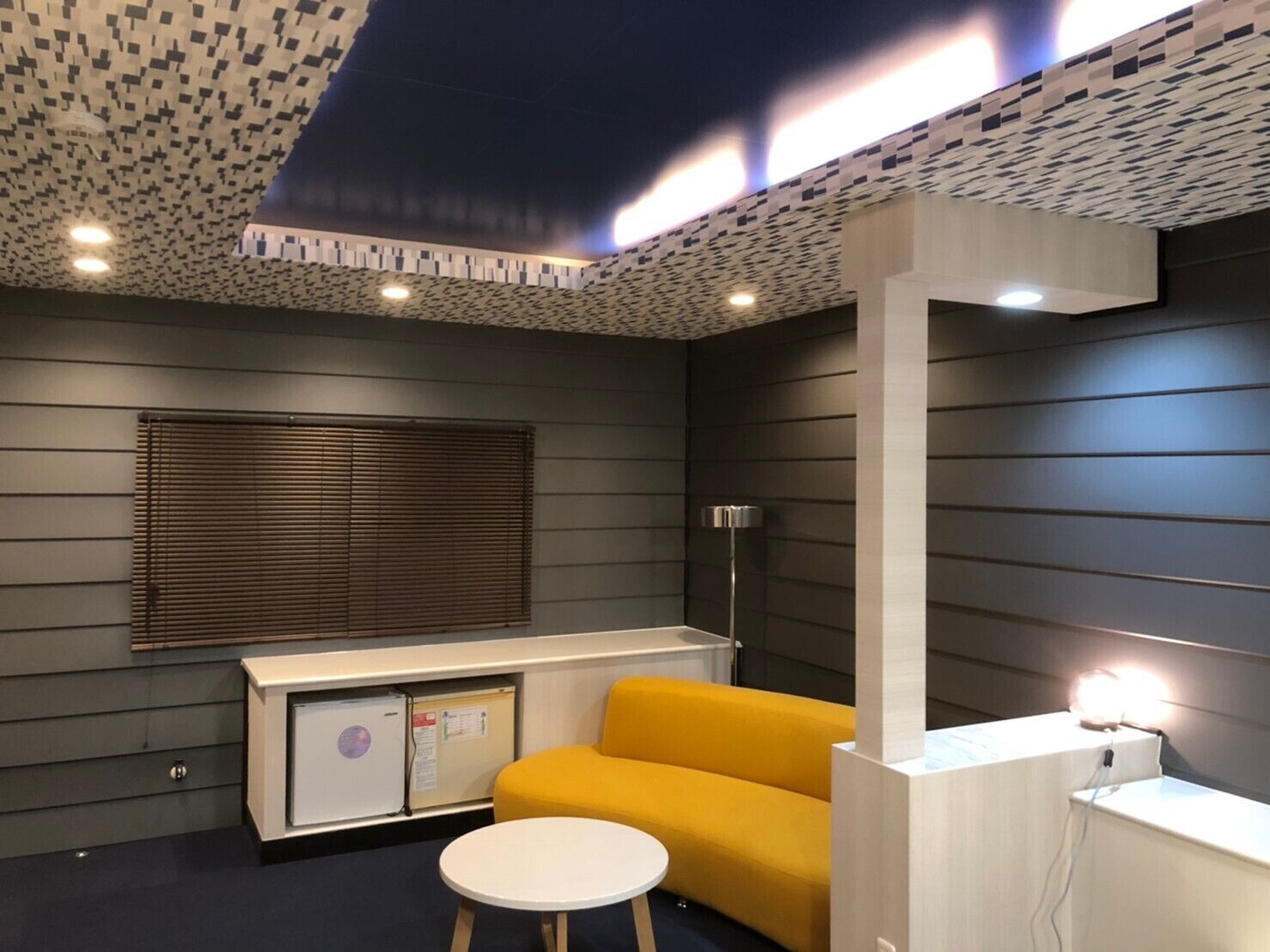 Bureau, draps fournis