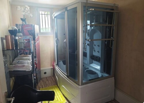 Cosy, quiet apartment with 2 bedrooms, living room and outdoor space