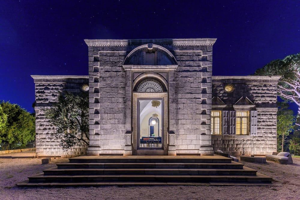Amani Luxury 4BR Villa & Pool in Batroun