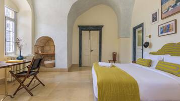 Villa, 4 Schlafzimmer, eigener Pool, Blick auf den Innenhof