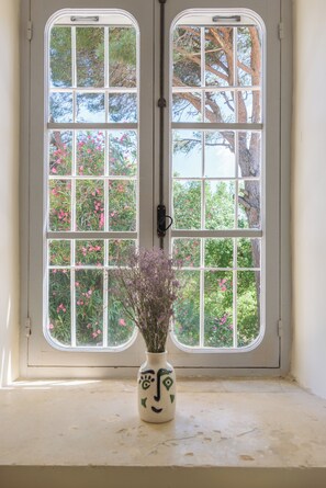 Interior detail - Amani Luxury 4BR Villa & Pool in Batroun (Batroun)