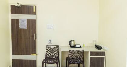 Shrees Hotel