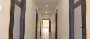 Shrees Hotel