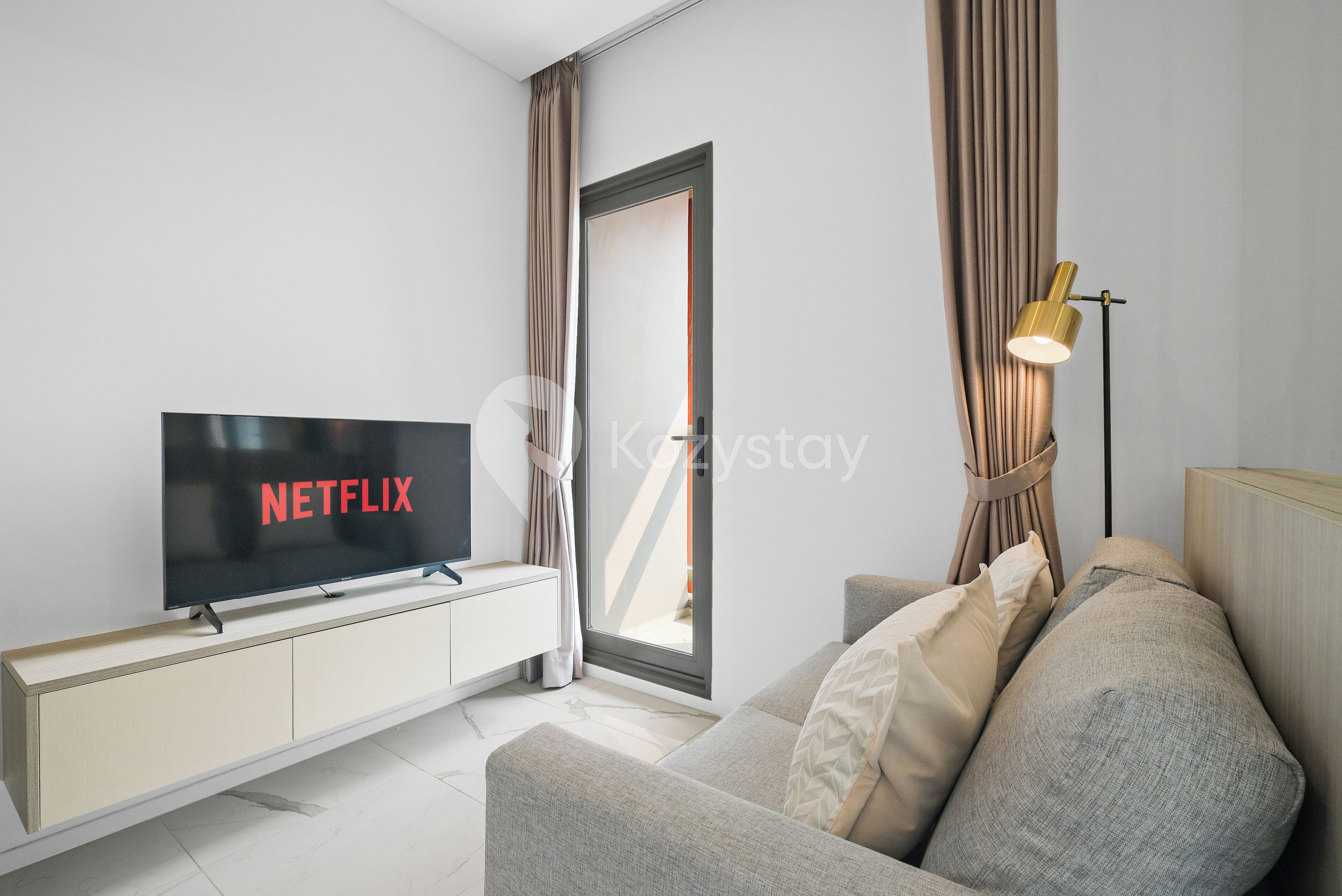 公寓, 1 間臥室, 城市景觀 | 起居區 | 43-吋智慧型電視、有線頻道、Netflix、串流服務