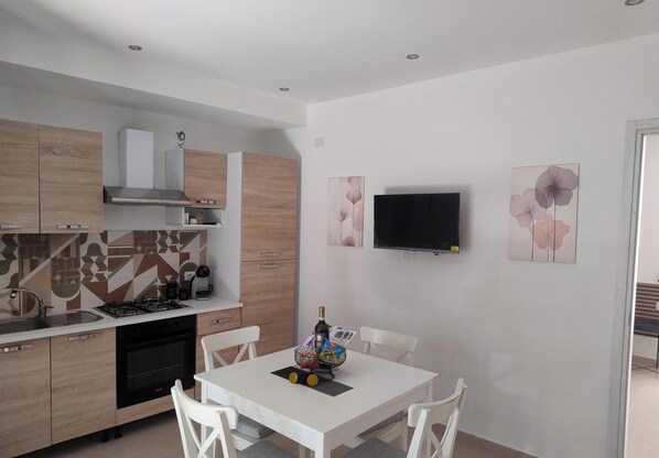 オーブン、コンロ