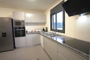 Microwave, oven, dishwasher