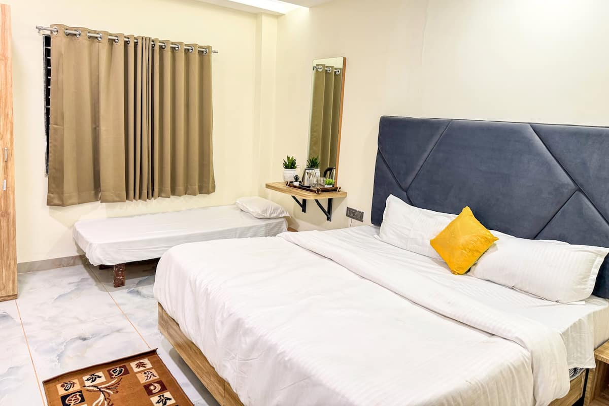Family Room | Free WiFi, bed sheets