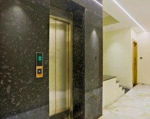 Elevator