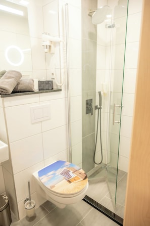 Chambre Confort double | Bureau, rideaux dâobscurcissement, systĂšme dâinsonorisation