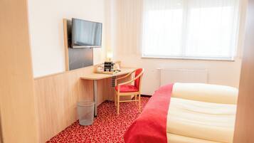 Comfort-Doppelzimmer | Schreibtisch, VerdunkelungsvorhÀnge, schallisolierte Zimmer