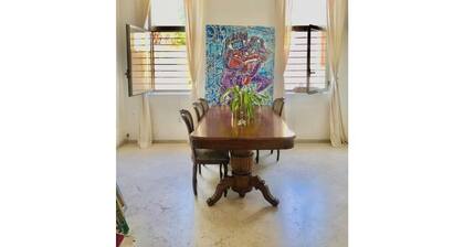 Historic Mansion next to the port with mamad