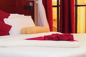 7 bedrooms, iron/ironing board, WiFi, bed sheets - Home of Comfort (Narok County)