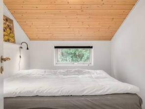 3 bedrooms, Internet