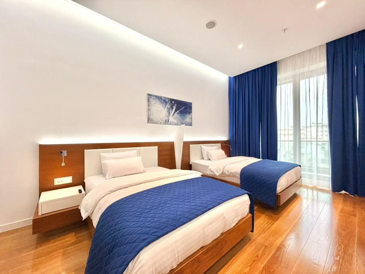 Luksusstudio, balkong, byutsikt | Wi-fi (inkludert) og sengetøy