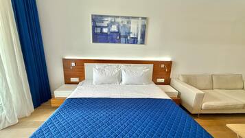 Deluxe Studio, Balcony, City View