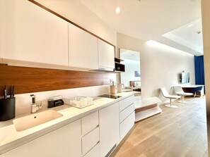 Family Studio, Balcony, City View | Free WiFi, bed sheets - Condo Studio Plaza (Budva)