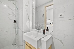 Appartement, 1 chambre, vue ville | Salle de bain