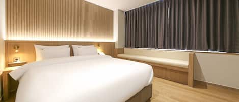 Superior Double Room, City View | Desk, laptop workspace, free WiFi