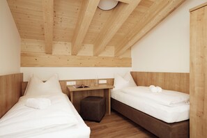 Apartment, 2 Bedrooms | Blackout curtains, free WiFi