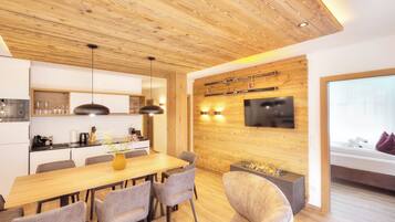 Alpenstolz 4.04 | Eigene Küche | Kühlschrank, Mikrowelle, Ofen, Herdplatte