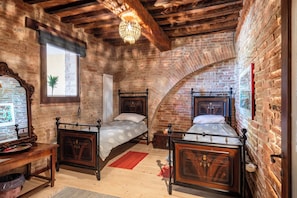 6 chambres, Wi-Fi gratuit, draps fournis
