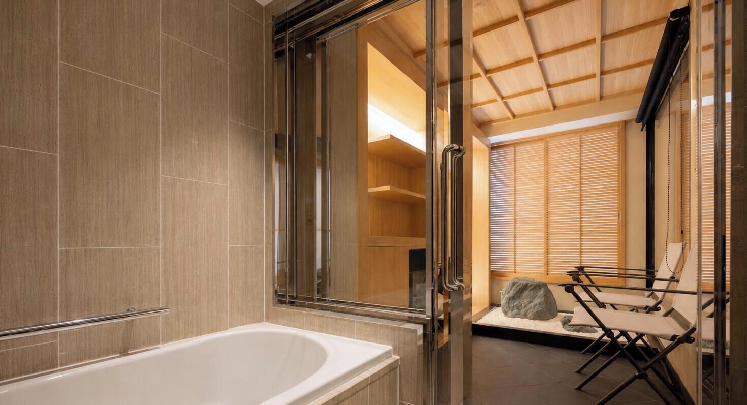 Superior Twin kamer | Badkamer | Pantoffels