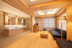 Habitación cuádruple de lujo | Wifi gratis 