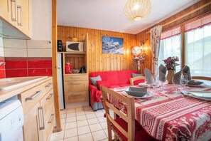 Dining - Appt 4 pers Morillon Village, Near télécabine, ski Grand Massif, TOUT A PIED (Morillon)