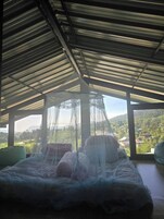 Suite Studio Familiale, non-fumeurs, vue colline | Équipements de la chambre