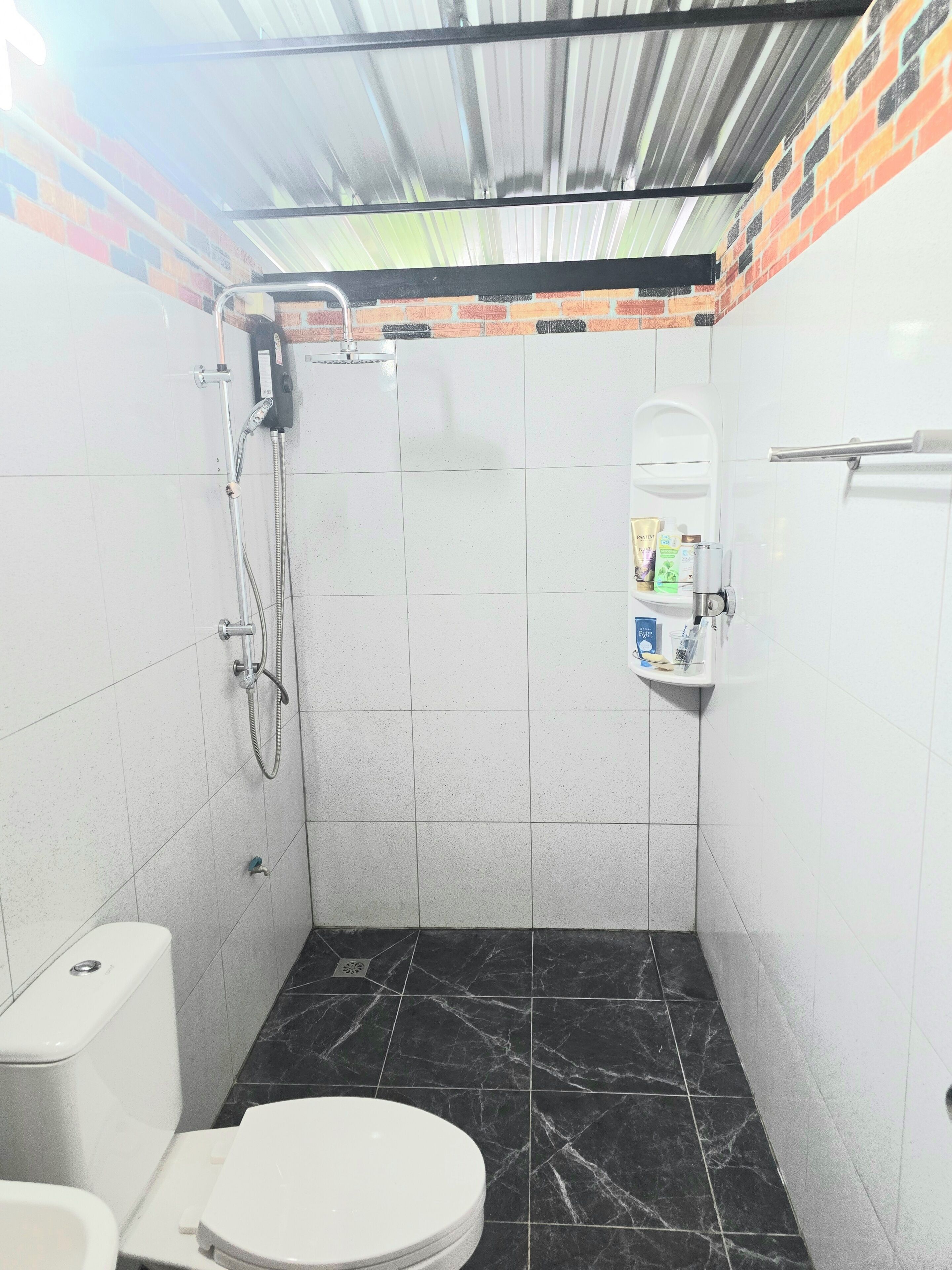 Suite Studio Familiale, non-fumeur, vue colline | Salle de bain
