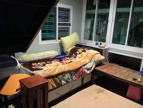 Familien-Studiosuite, Nichtraucher, Hügelblick