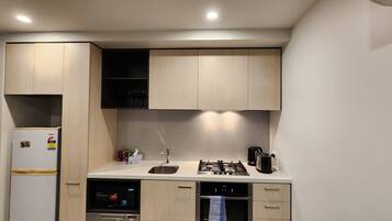 Microwave, oven, stovetop, dishwasher