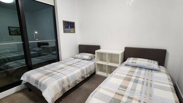 2 bedrooms, iron/ironing board, WiFi, bed sheets